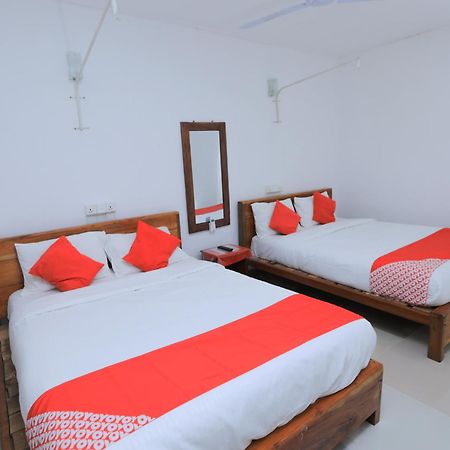 Trinco Star Cabana Trincomalee Rum bild